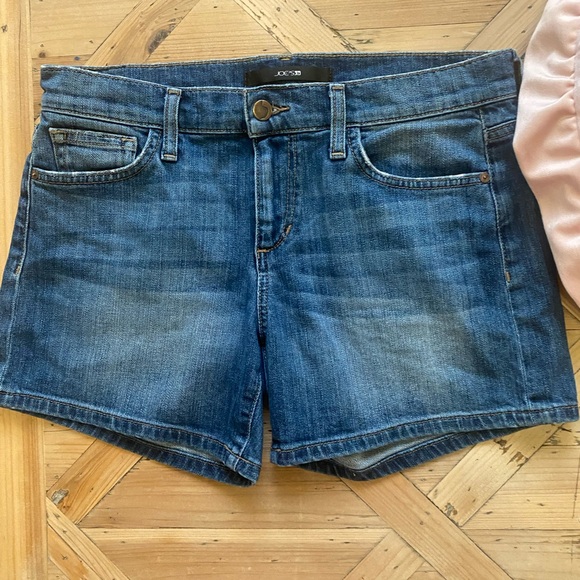 Joe’s Jeans Mid-rise Shorts in Sharpay Size 27 - Picture 7 of 7